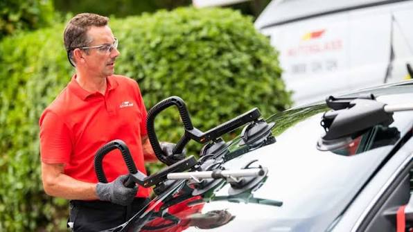 5 Best Windscreen Repair Specialists in Sheffield - Explore support for damaged vehicle glass