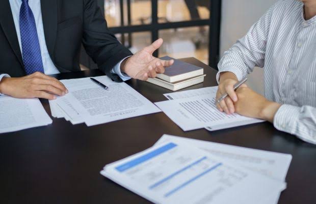 6 Checks Before Choosing a UK Conveyancing Solicitor